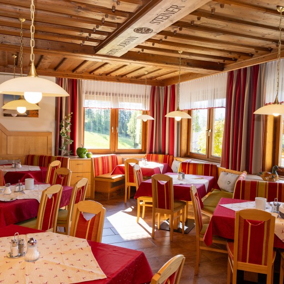 Frühstücksraum im Aparthotel Ramsau